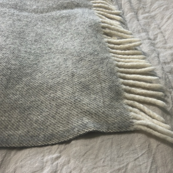 Brooklinen 100% Wool Blanket - Picture 3 of 5